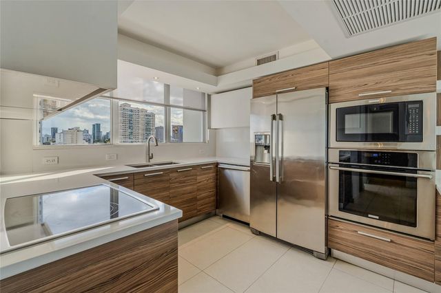 54 KINGS COURT ST 10-A, San Juan, PR 00911