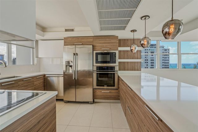 54 KINGS COURT ST 10-A, San Juan, PR 00911