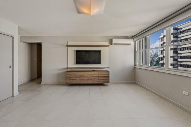 54 KINGS COURT ST 10-A, San Juan, PR 00911