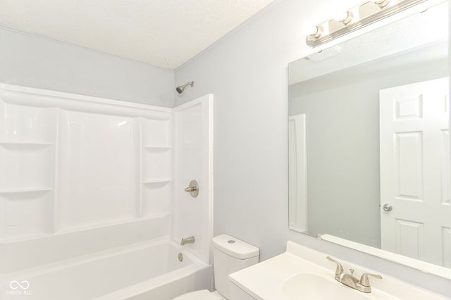 2625 Sickle Road, Indianapolis, IN 46219