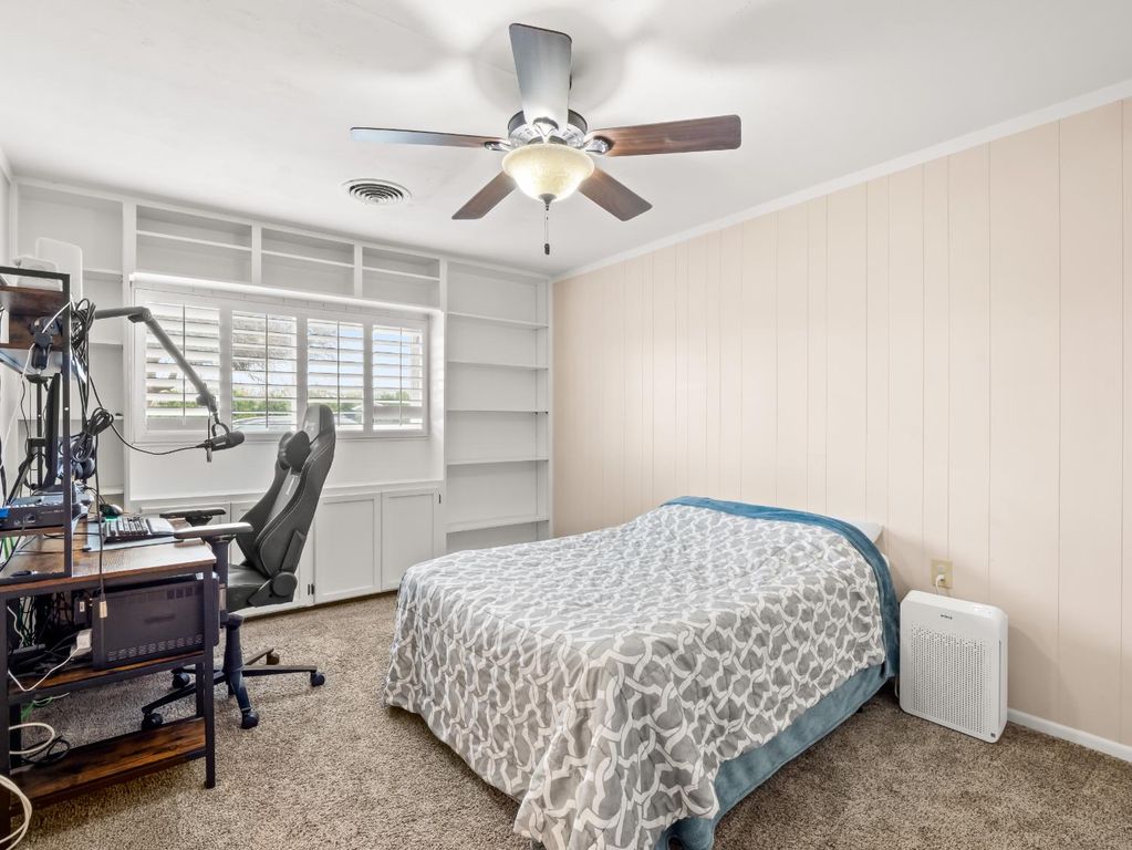 Image 18 of property listing at 4847 S Greenwood Avenue, Del Rey, CA 93616