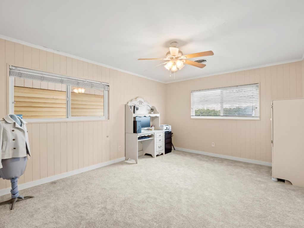 Image 22 of property listing at 4847 S Greenwood Avenue, Del Rey, CA 93616