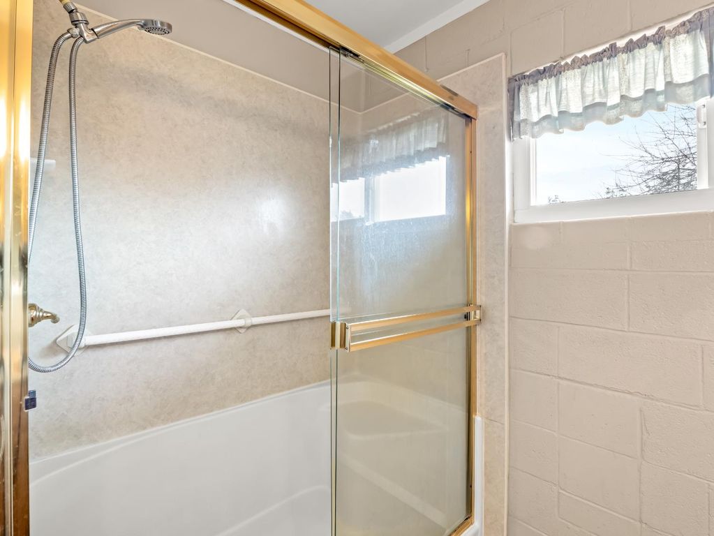 Image 27 of property listing at 4847 S Greenwood Avenue, Del Rey, CA 93616