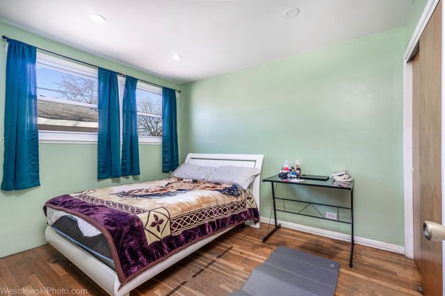 16423 Craig Drive, Oak Forest, IL 60452