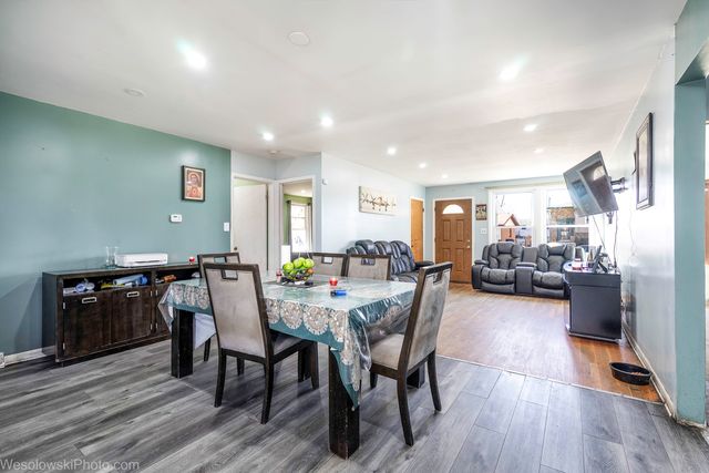 16423 Craig Drive, Oak Forest, IL 60452