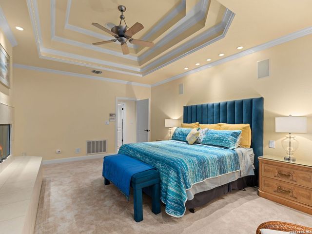 68 ETON GREEN CIR, San Antonio, TX 78257