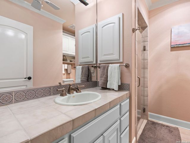 68 ETON GREEN CIR, San Antonio, TX 78257
