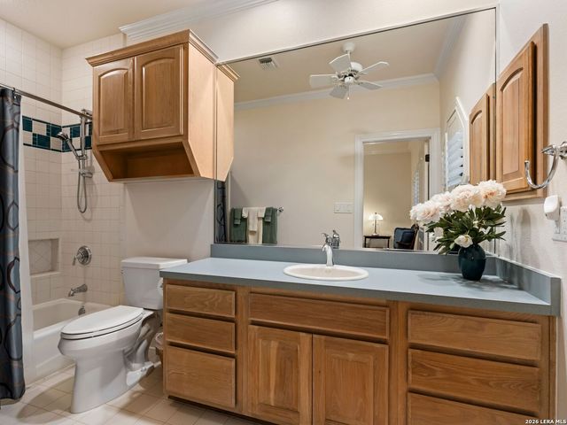 68 ETON GREEN CIR, San Antonio, TX 78257
