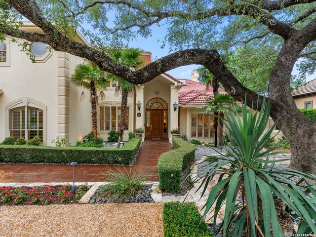 68 ETON GREEN CIR, San Antonio, TX 78257