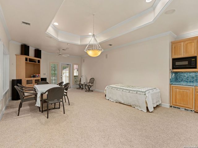 68 ETON GREEN CIR, San Antonio, TX 78257