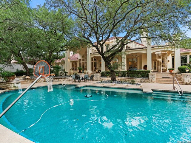 68 ETON GREEN CIR, San Antonio, TX 78257