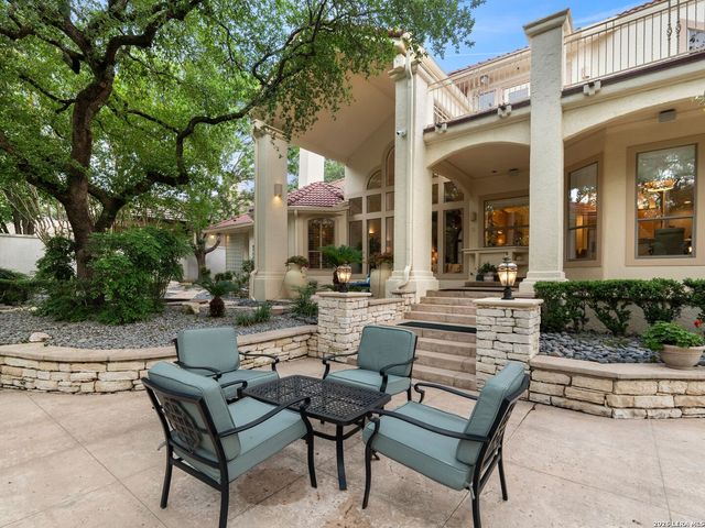 68 ETON GREEN CIR, San Antonio, TX 78257