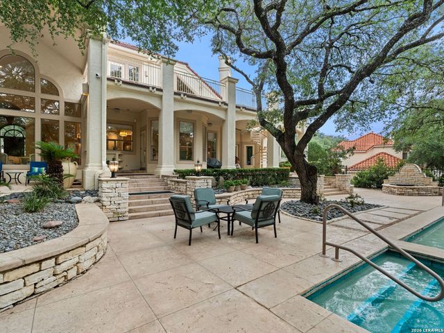 68 ETON GREEN CIR, San Antonio, TX 78257