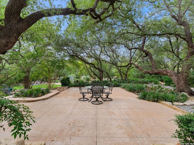 68 ETON GREEN CIR, San Antonio, TX 78257