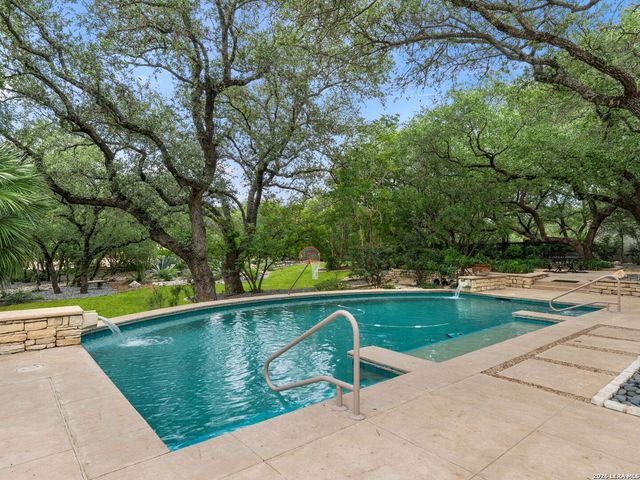 68 ETON GREEN CIR, San Antonio, TX 78257