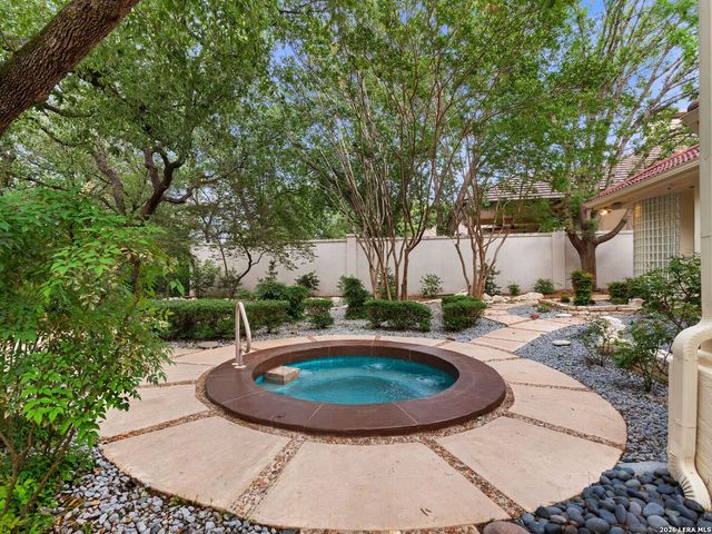 68 ETON GREEN CIR, San Antonio, TX 78257