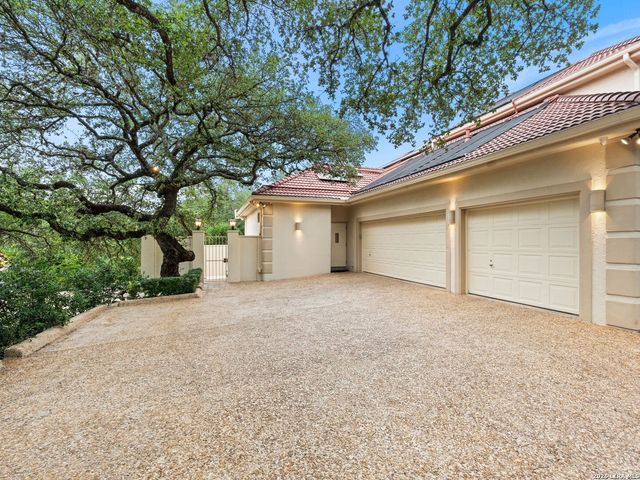 68 ETON GREEN CIR, San Antonio, TX 78257