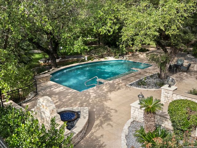 68 ETON GREEN CIR, San Antonio, TX 78257