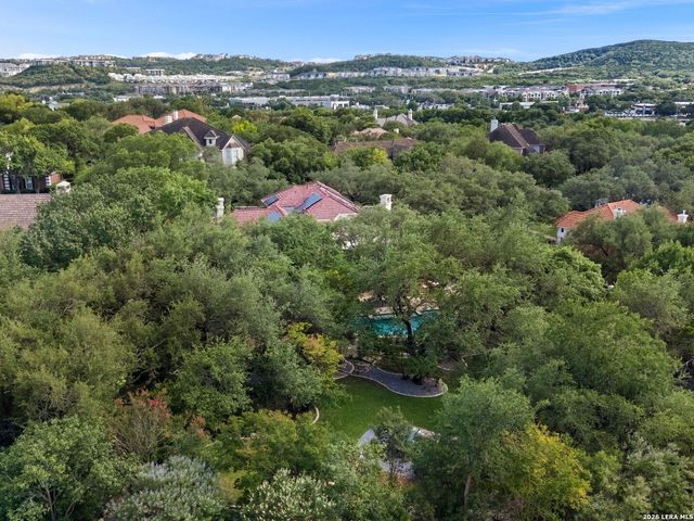 68 ETON GREEN CIR, San Antonio, TX 78257