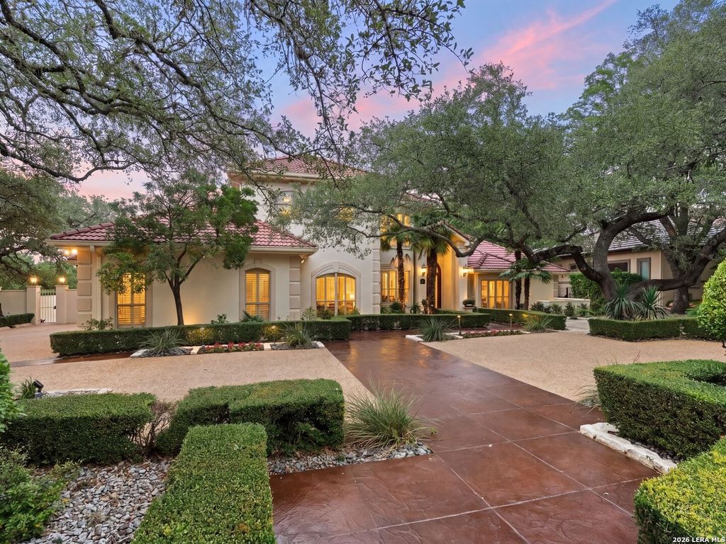 68 ETON GREEN CIR, San Antonio, TX 78257