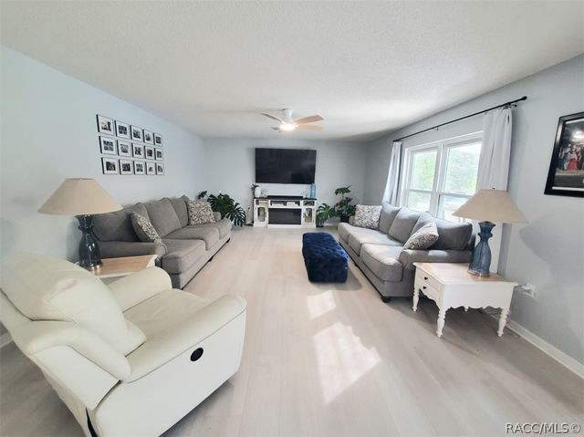8960 N Athens Drive, Citrus Springs, FL 34433
