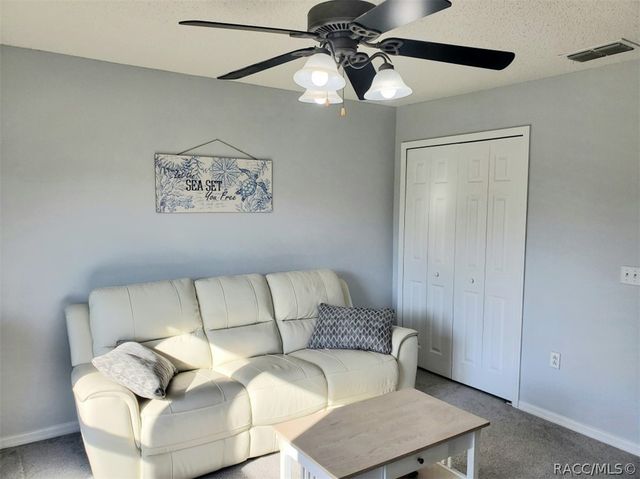 8960 N Athens Drive, Citrus Springs, FL 34433