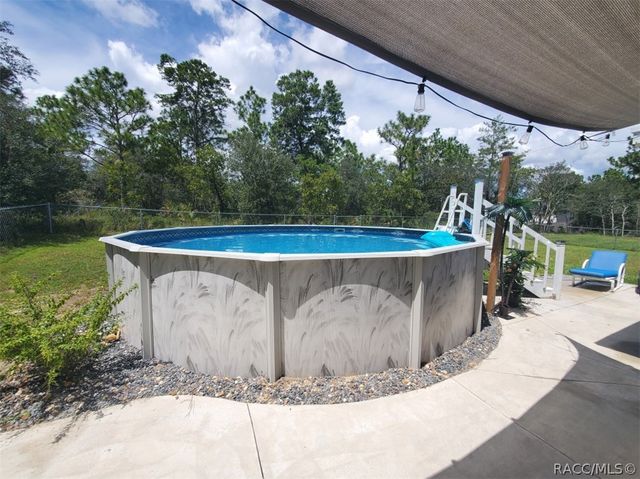 8960 N Athens Drive, Citrus Springs, FL 34433