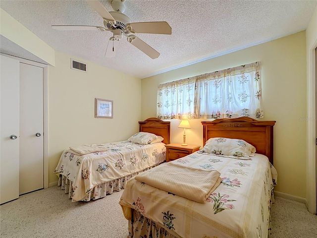 4550 COVE CIRCLE 502, St Petersburg, FL 33708