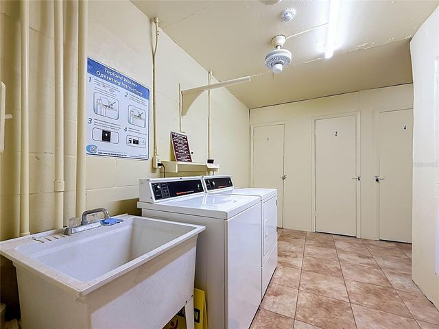 4550 COVE CIRCLE 502, St Petersburg, FL 33708