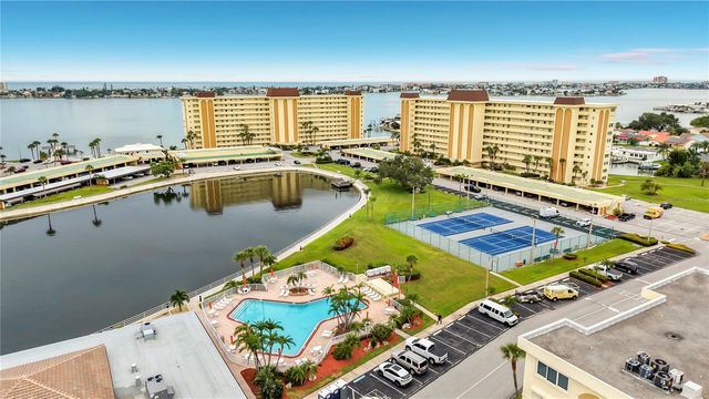 4550 COVE CIRCLE 502, St Petersburg, FL 33708