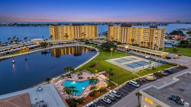 4550 COVE CIRCLE 502, St Petersburg, FL 33708