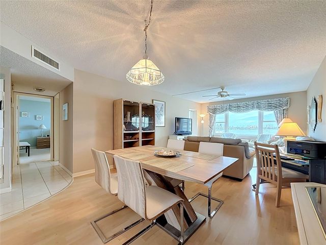 4550 COVE CIRCLE 502, St Petersburg, FL 33708