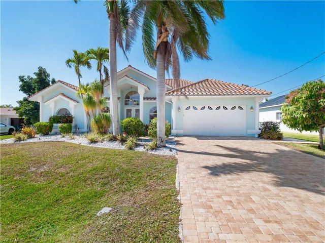5222 Nautilus DR, Cape Coral, FL 33904