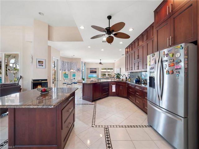 5222 Nautilus DR, Cape Coral, FL 33904