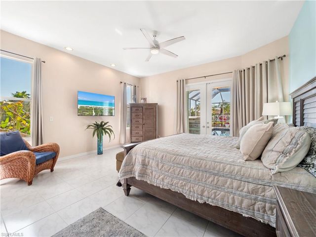 5222 Nautilus DR, Cape Coral, FL 33904