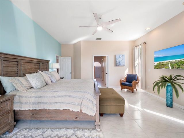 5222 Nautilus DR, Cape Coral, FL 33904