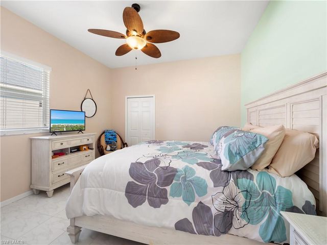 5222 Nautilus DR, Cape Coral, FL 33904