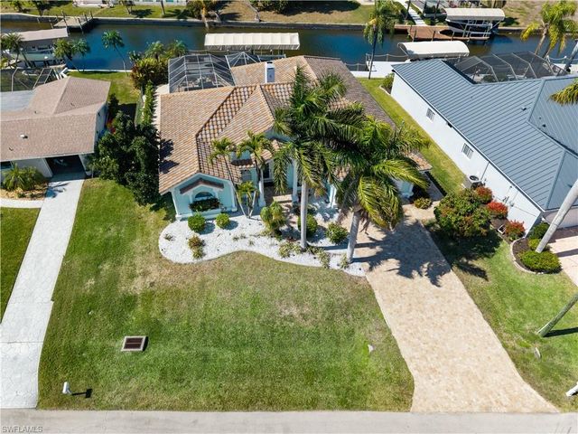 5222 Nautilus DR, Cape Coral, FL 33904