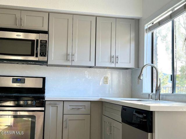 5511 Adelina Court S, Agoura Hills, CA 91301