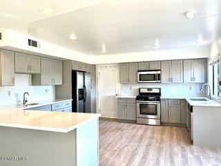 5511 Adelina Court S, Agoura Hills, CA 91301