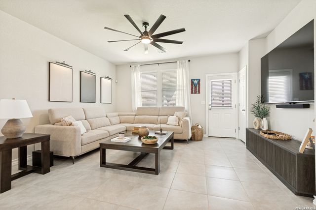 8225 Lajitas Bnd, San Antonio, TX 78254