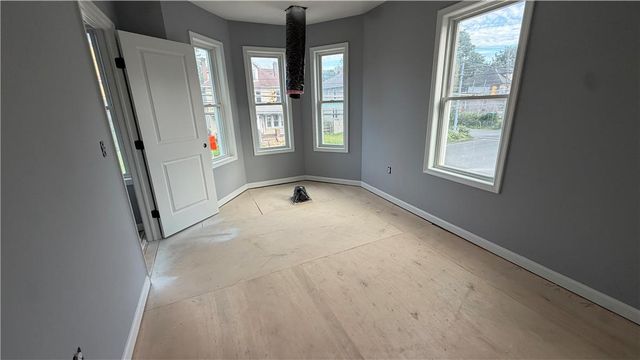 265 Nazareth PIKE, Bethlehem City, PA 18020
