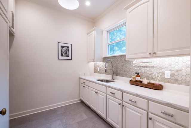 24 Maisons Drive, Little Rock, AR 72223