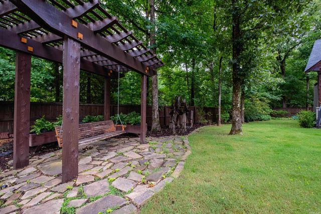 24 Maisons Drive, Little Rock, AR 72223