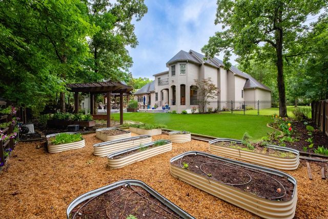 24 Maisons Drive, Little Rock, AR 72223
