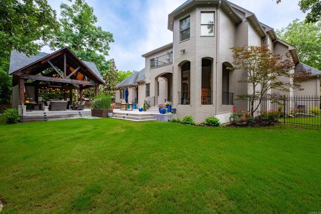 24 Maisons Drive, Little Rock, AR 72223