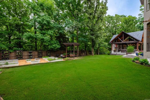 24 Maisons Drive, Little Rock, AR 72223