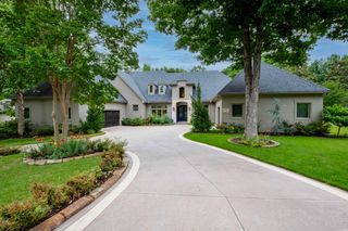 24 Maisons Drive, Little Rock, AR 72223