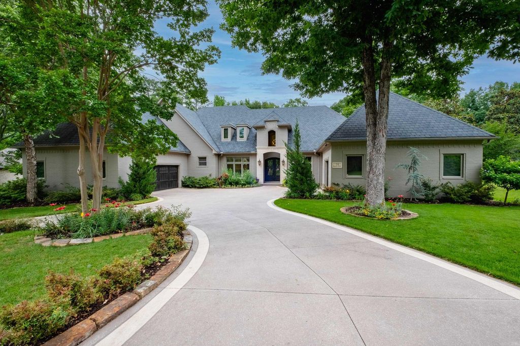 24 Maisons Drive, Little Rock, AR 72223