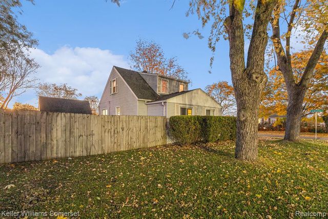 1571 Baldwin Avenue, Pontiac, MI 48340